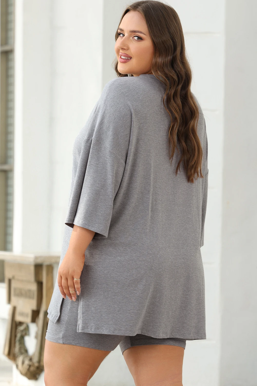 Plus Size Σετ Γυναικείο Ριπ – Oversized Μπλούζα & Σορτς Σε Γκρι- 4922
