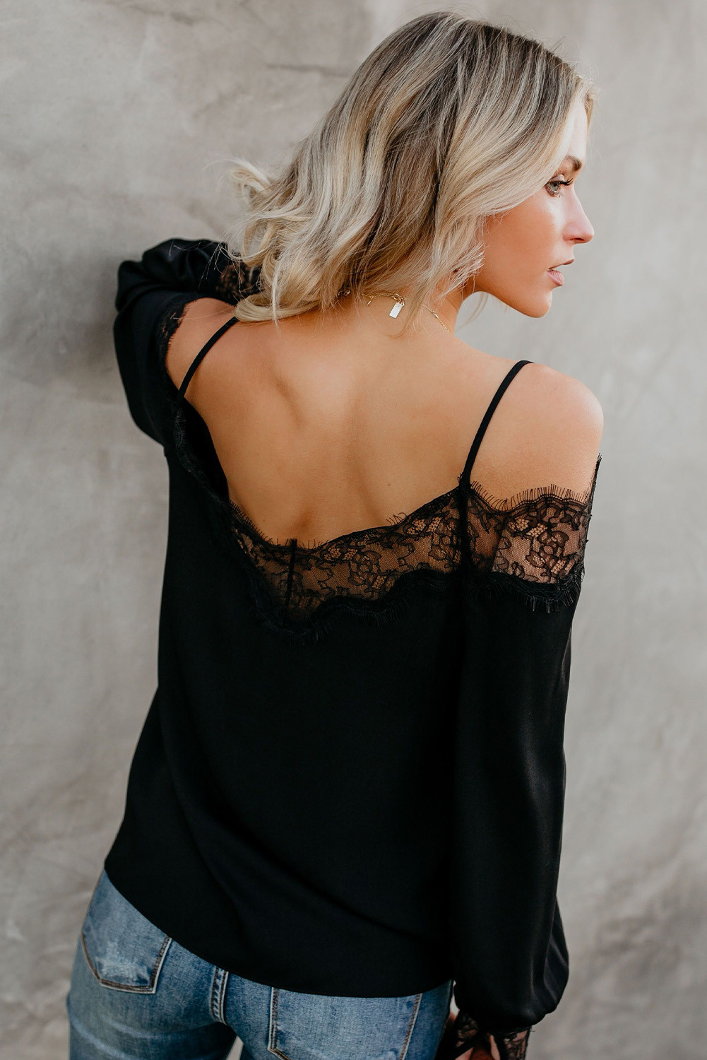 Cold Shoulder Blouse με Δαντέλα