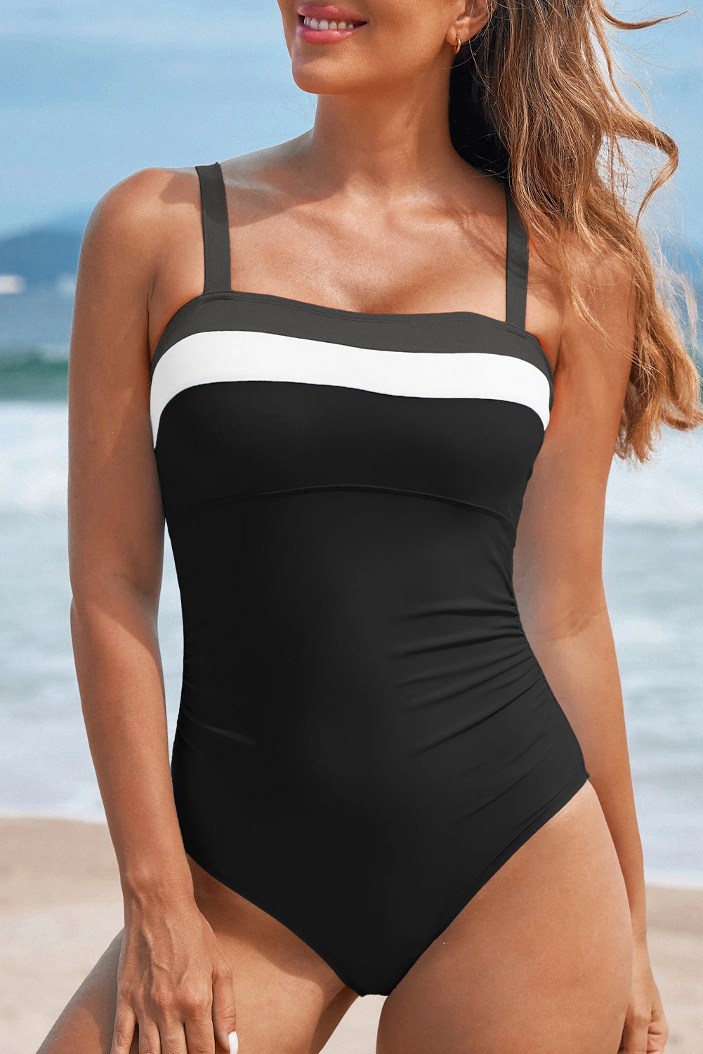 Μαύρο Ολόσωμο Μαγιό Με Λευκή Λεπτομέρεια – Slim Fit Γυναικείο Μαγιό Με Τιράντες - 3967