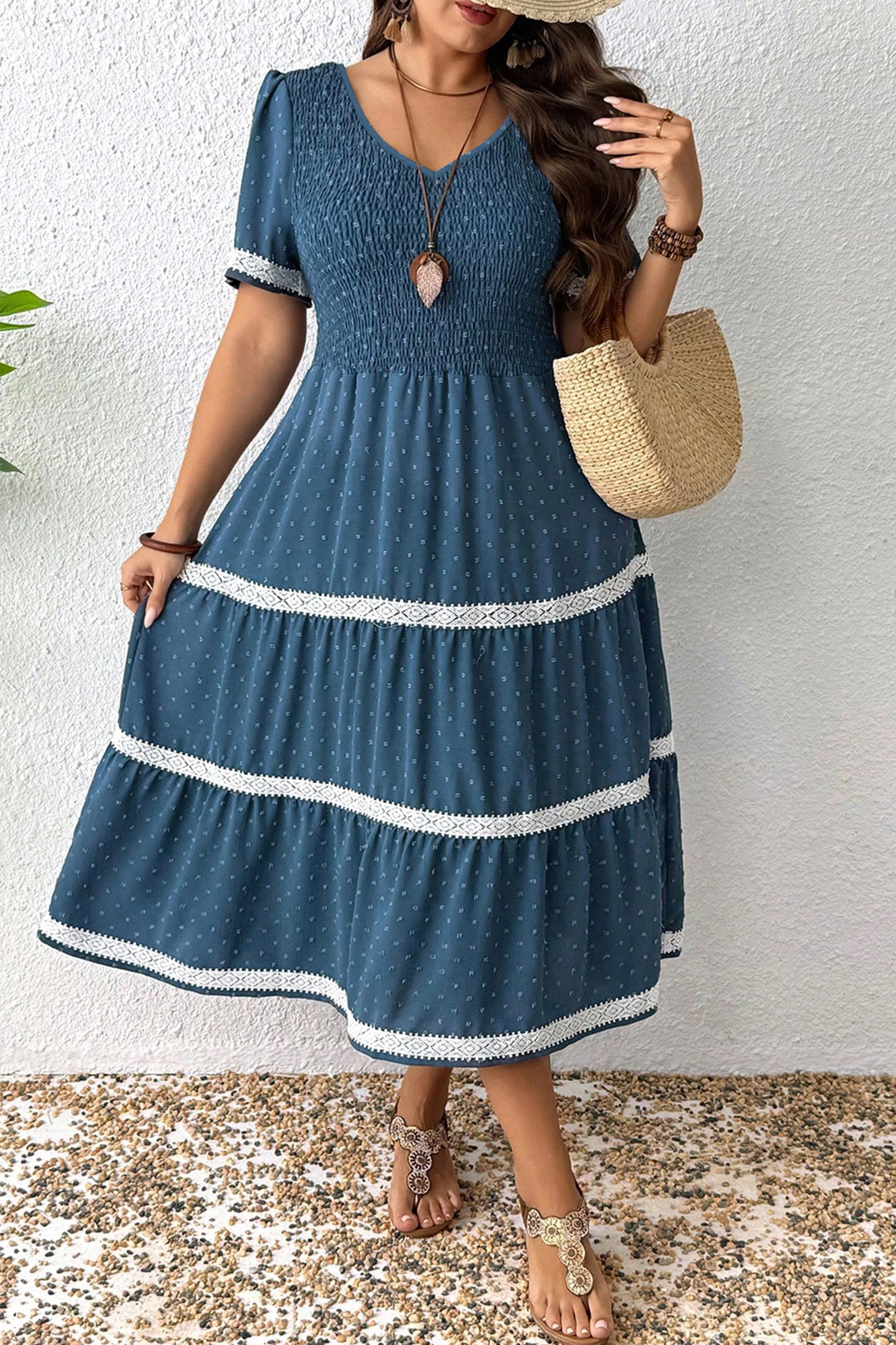 Plus Size Midi Φόρεμα Boho Με Σφηκοφωλιά & Δαντελένιες Λεπτομέρειες – Μπλε Καλοκαιρινό Φόρεμα– 3948