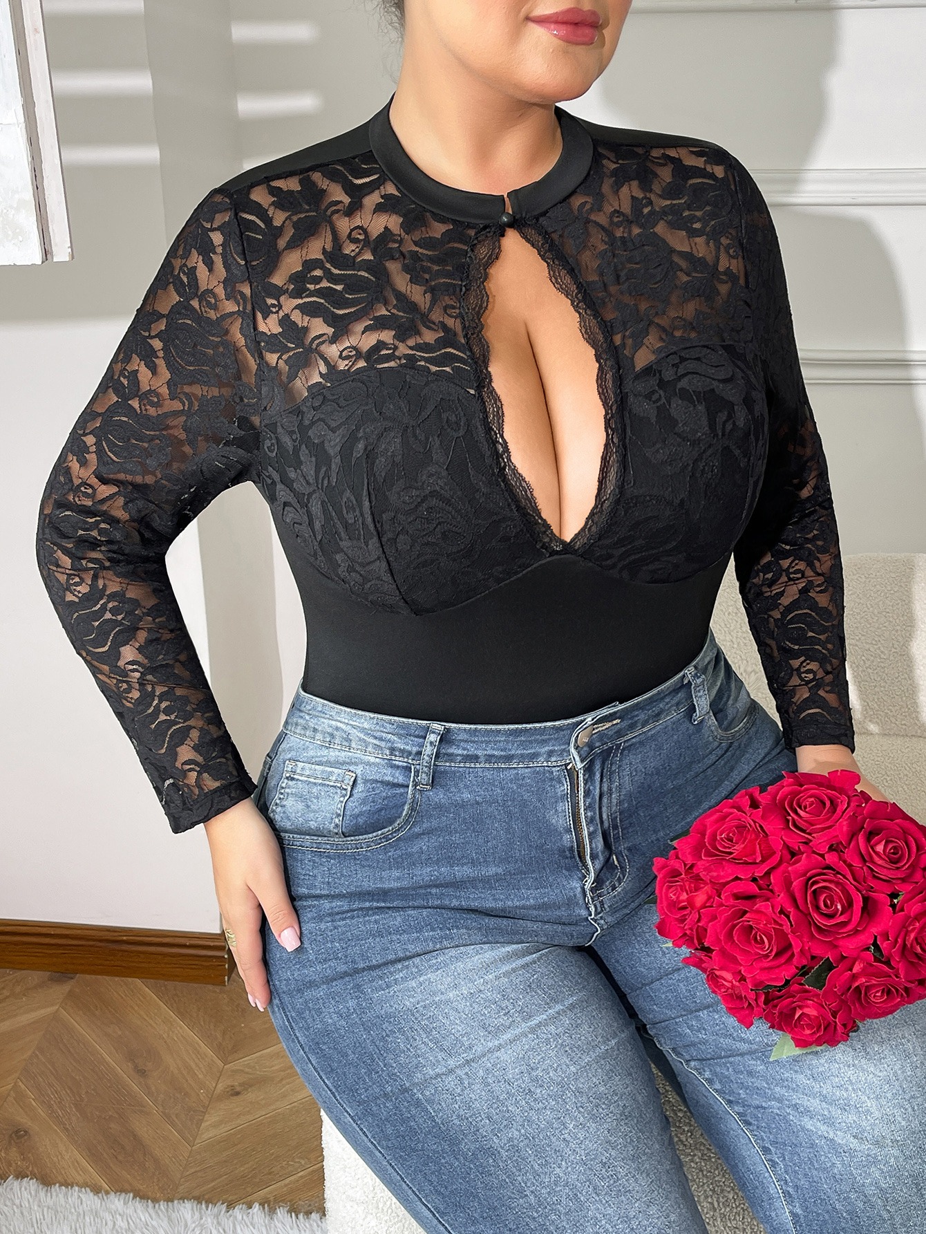 Μαύρο Κορμάκι Δαντέλα & Μακριά Μανίκια – Plus Size Elegant Lace Bodysuit- 4721