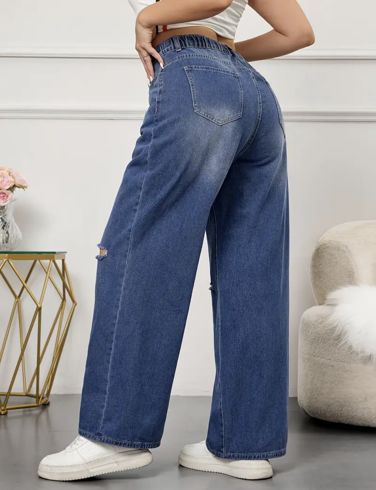 Street style essential – Ψηλόμεσο Plus Jean με σκίσιμο στο γόνατο - 2099